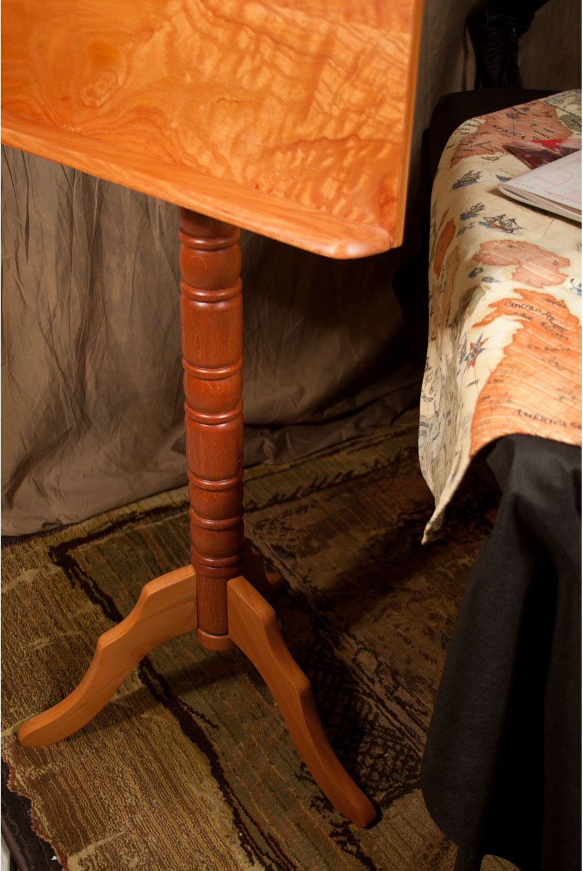 Roosebeck Single Tray Colonial Red Cedar Music Stand