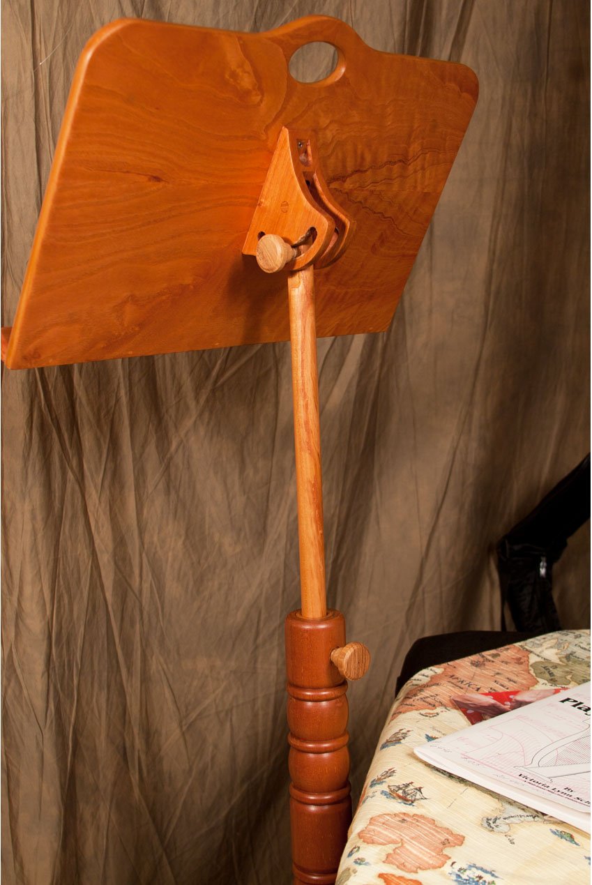 Roosebeck Single Tray Colonial Red Cedar Music Stand