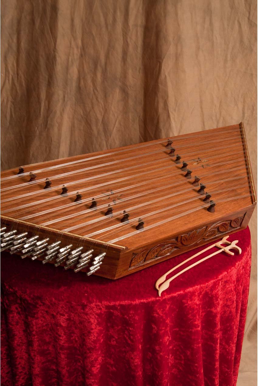 Mid-East Persian Hammered Dulcimer/Santoor