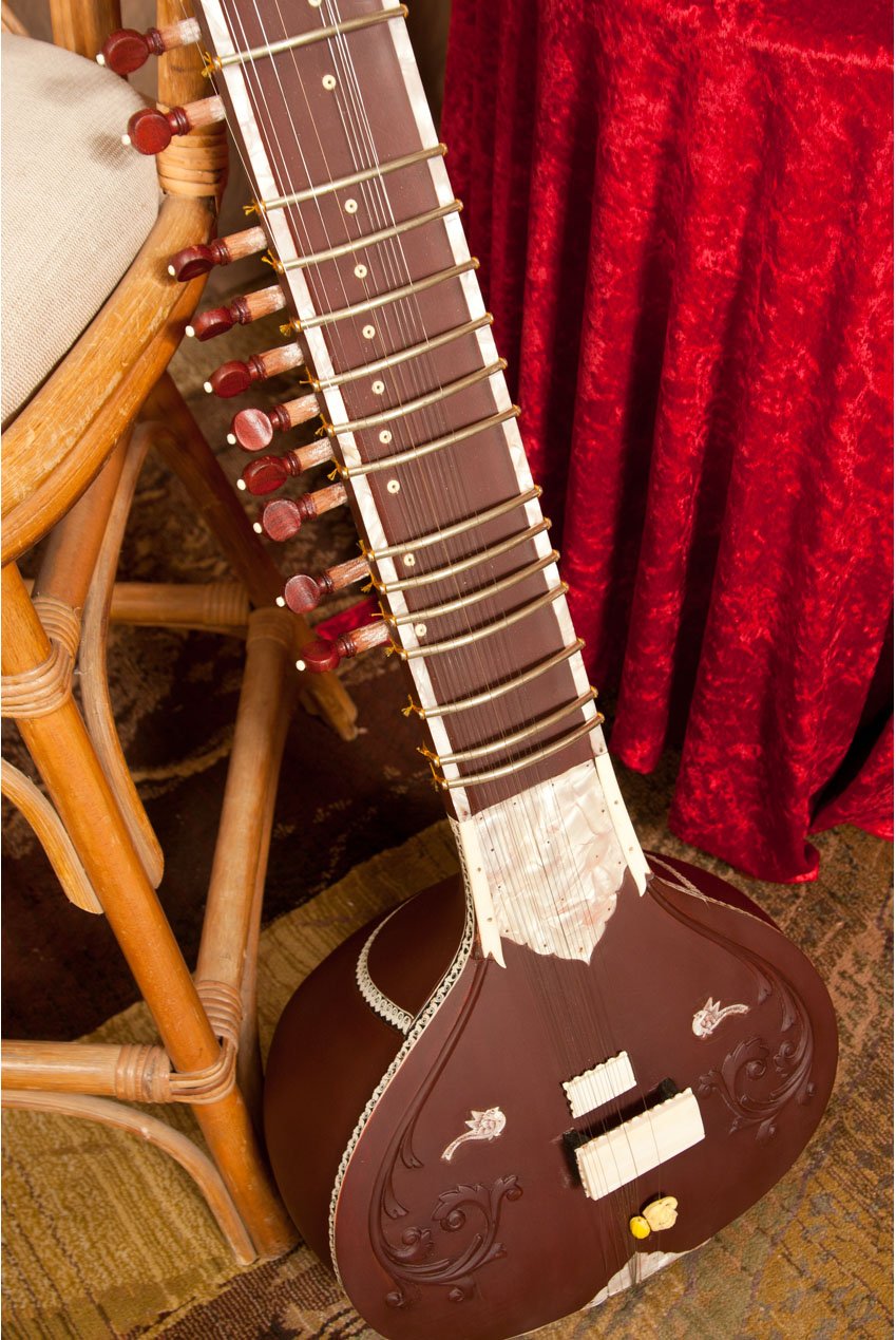 banjira Standard Single Toomba Sitar - Burgundy