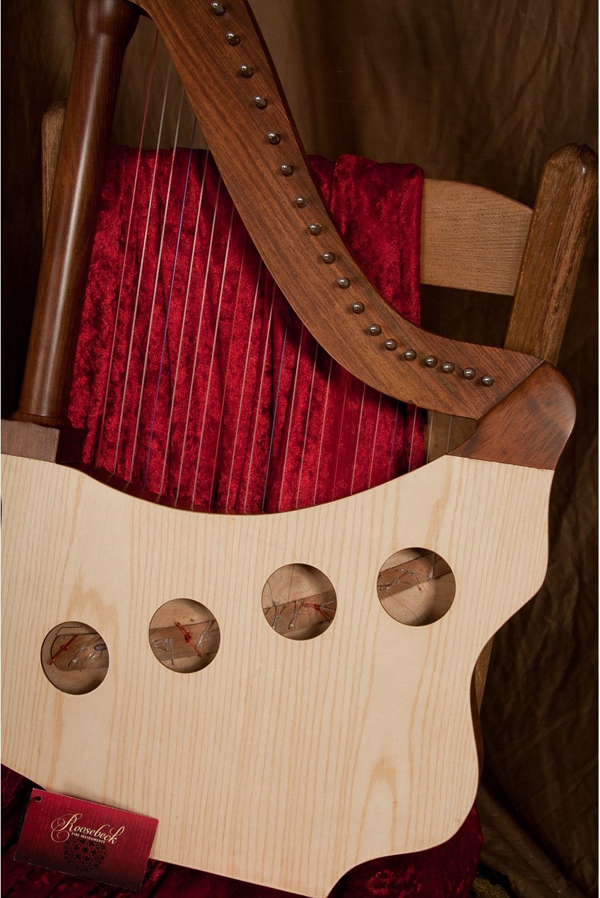 Roosebeck Lute Harp