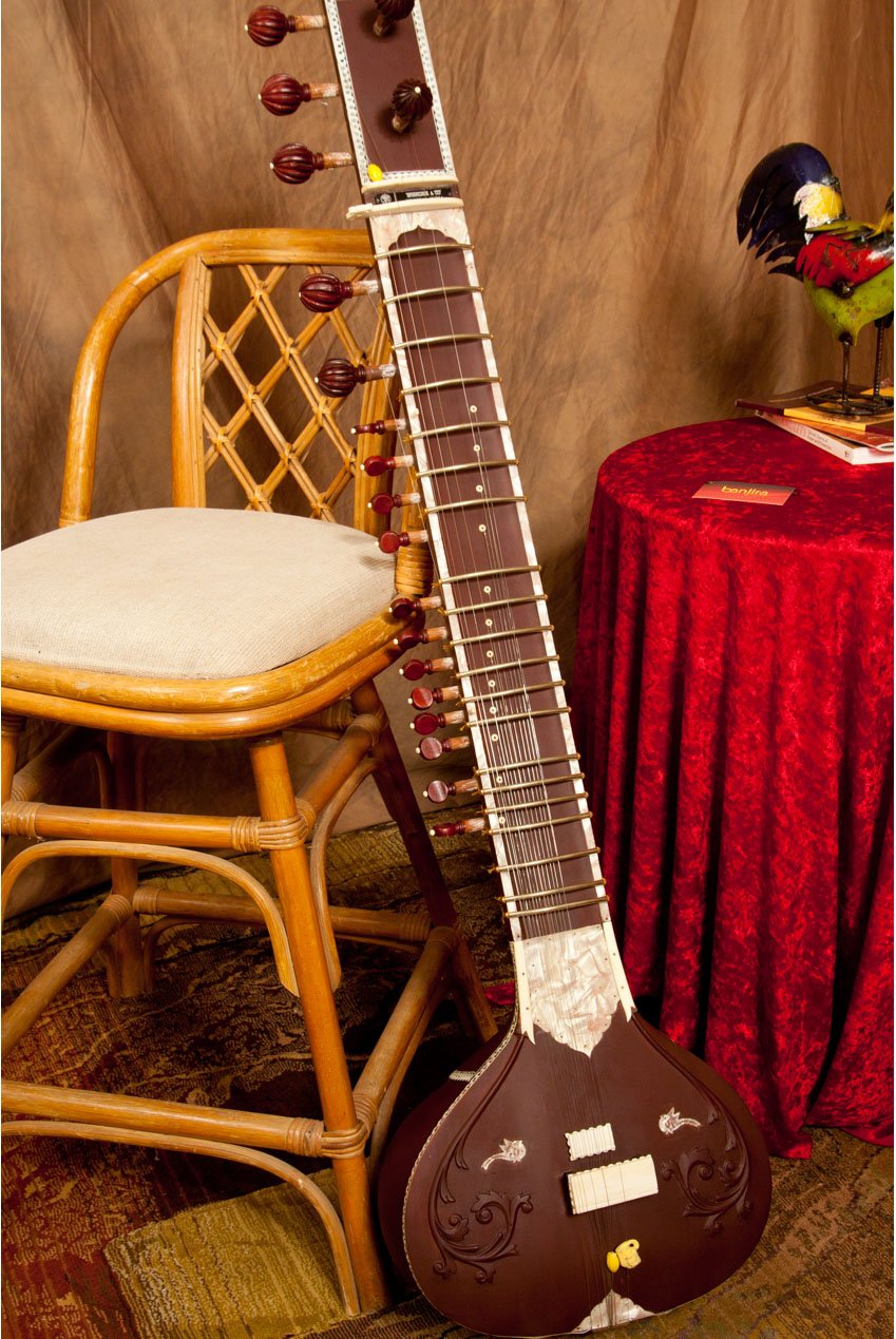 banjira Standard Single Toomba Sitar - Burgundy